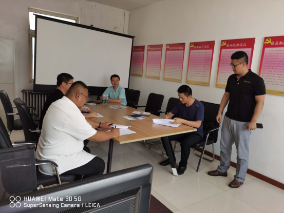 Chief of Taihe District Science and Technology Bureau and School of materials of Liaoning University of technology came to our company for investigation